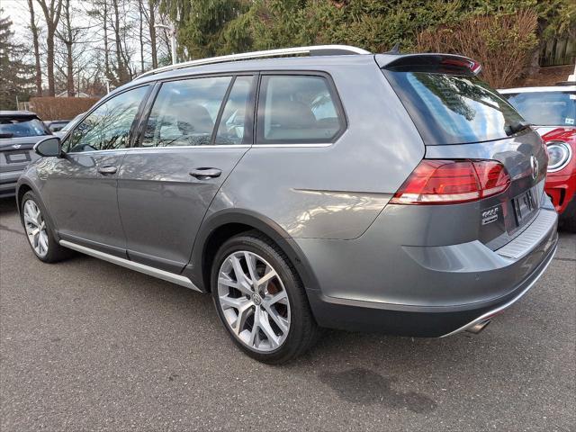 used 2019 Volkswagen Golf Alltrack car, priced at $26,799