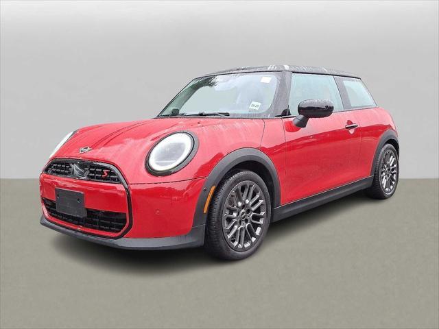 used 2025 MINI Hardtop car, priced at $32,299