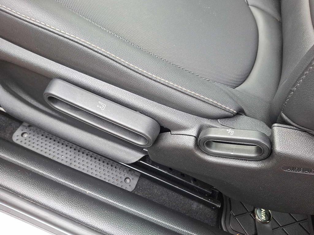 used 2023 MINI Hardtop car, priced at $21,899