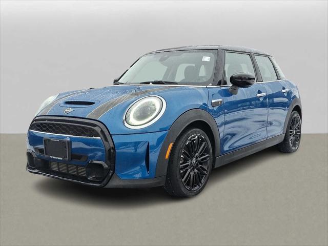 used 2022 MINI Hardtop car, priced at $20,999