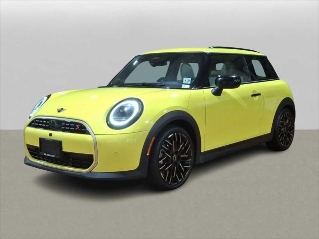 used 2025 MINI Hardtop car, priced at $34,999