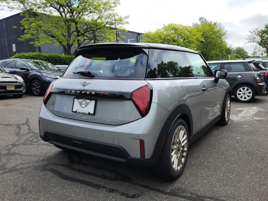 new 2025 MINI Hardtop car, priced at $36,535