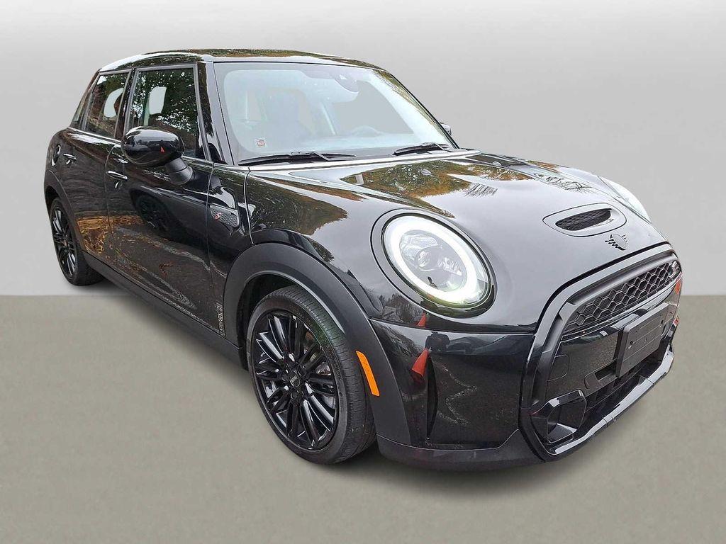 used 2024 MINI Hardtop car, priced at $26,999