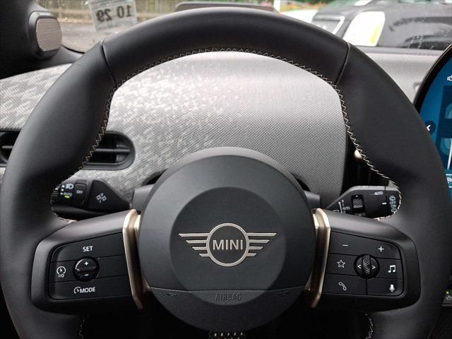 used 2025 MINI Hardtop car, priced at $32,499