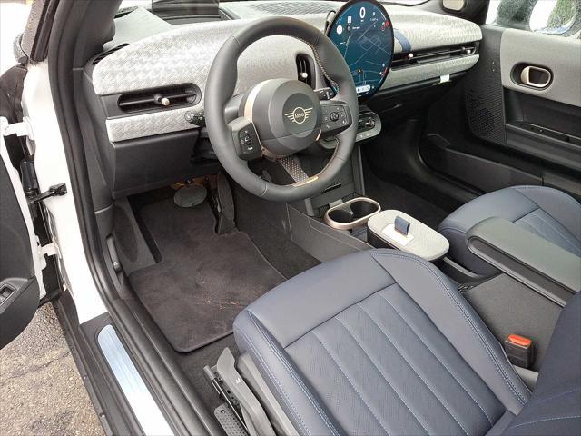 used 2025 MINI Hardtop car, priced at $32,499