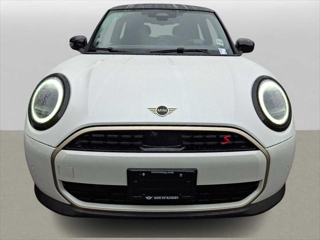 used 2025 MINI Hardtop car, priced at $32,499