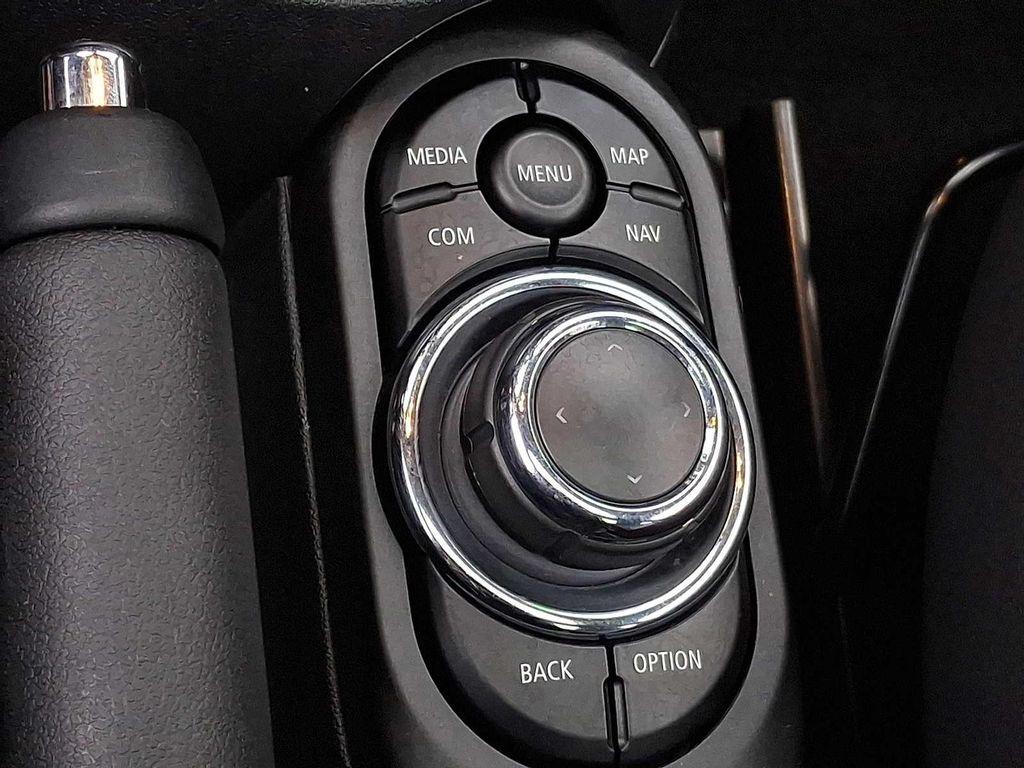 used 2023 MINI Hardtop car, priced at $24,999