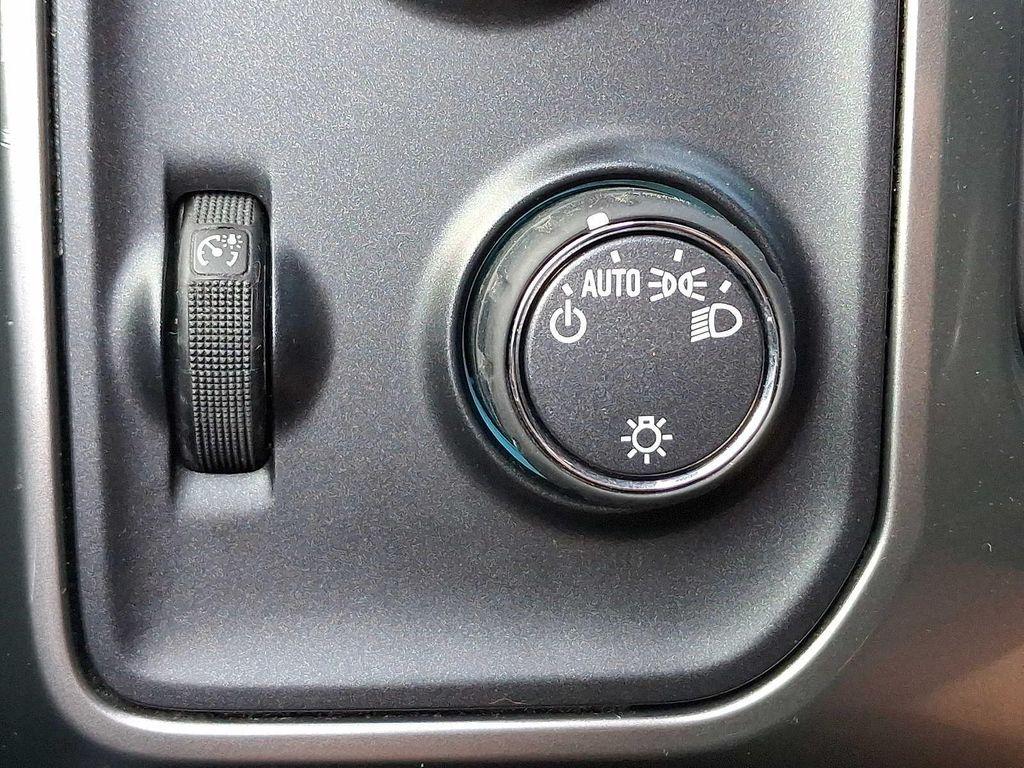 used 2018 Chevrolet Silverado 1500 car, priced at $25,999