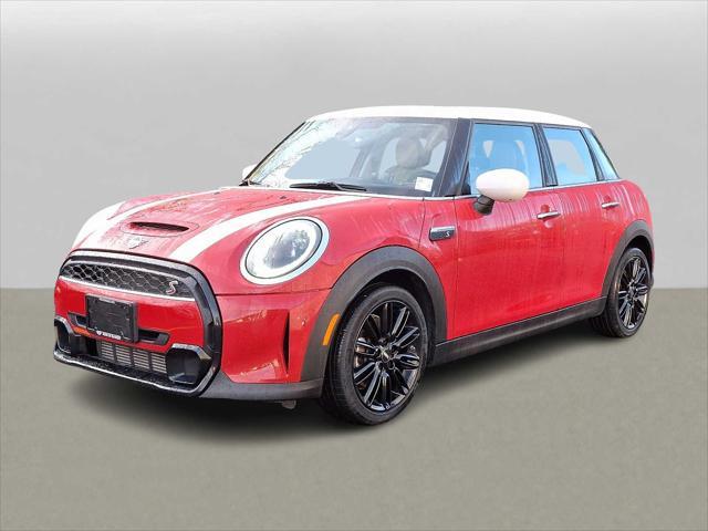 used 2022 MINI Hardtop car, priced at $25,899