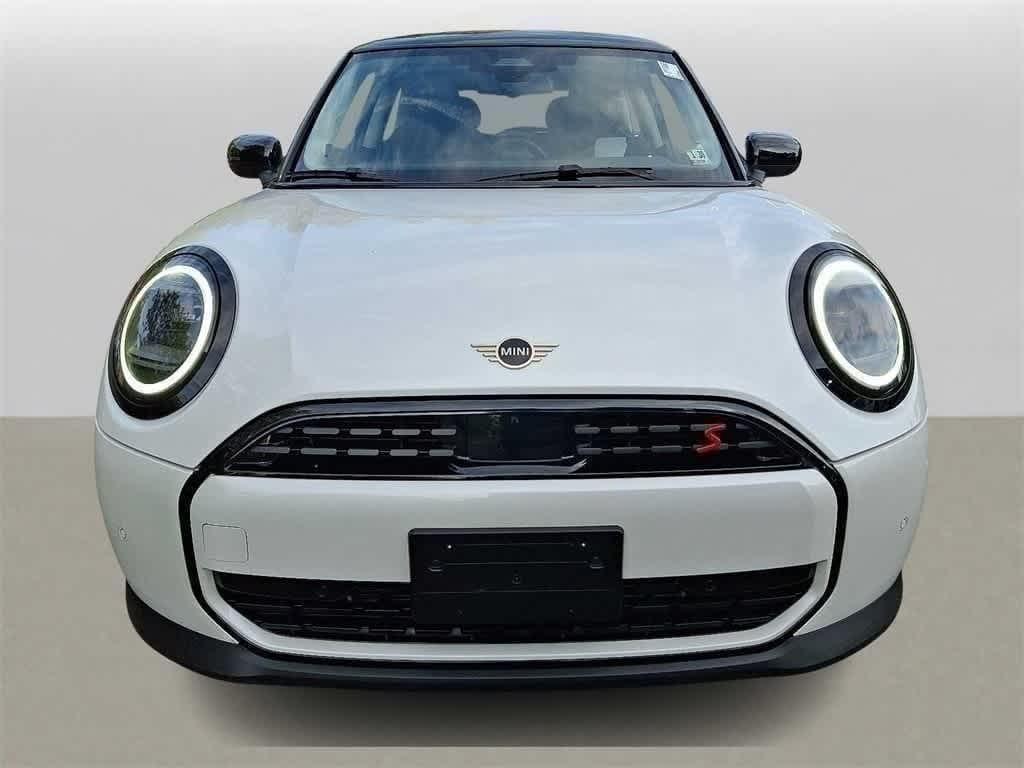 used 2025 MINI Hardtop car, priced at $29,899