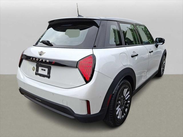 used 2025 MINI Hardtop car, priced at $28,499