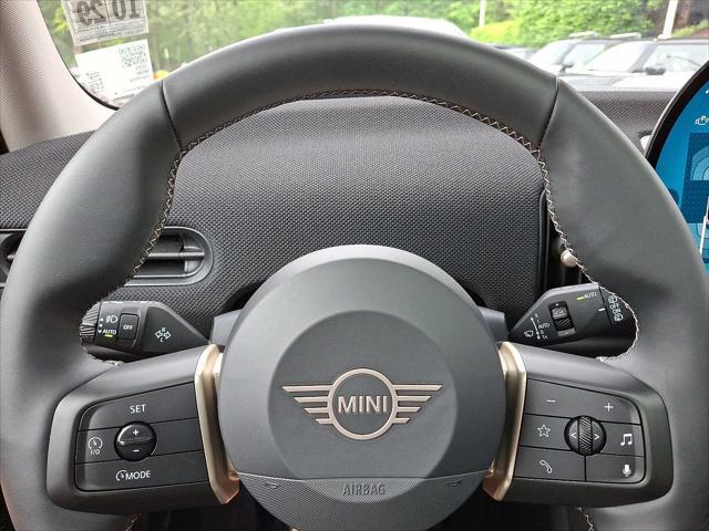 used 2025 MINI Hardtop car, priced at $31,699