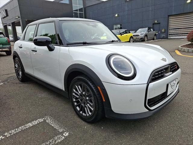 used 2025 MINI Hardtop car, priced at $29,499