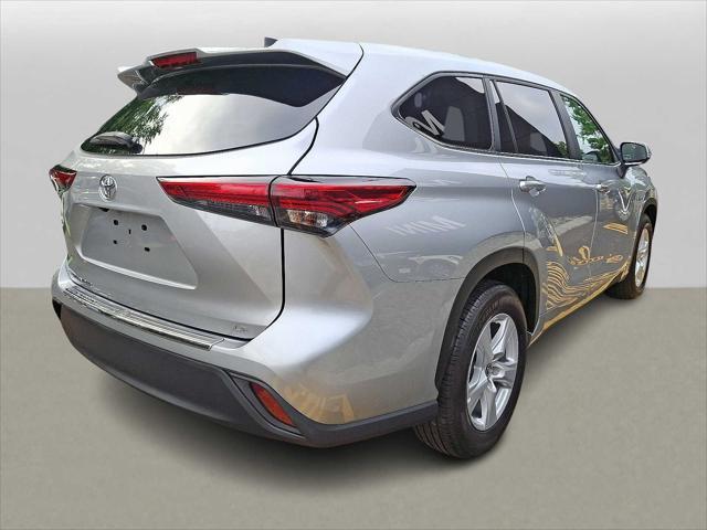 used 2023 Toyota Highlander car, priced at $35,499