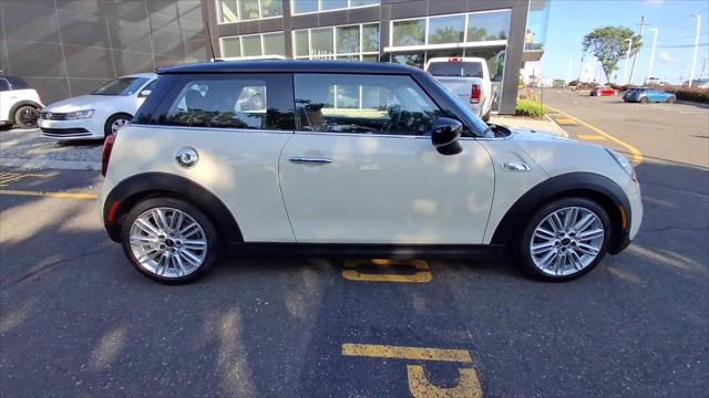 used 2021 MINI Hardtop car, priced at $21,999