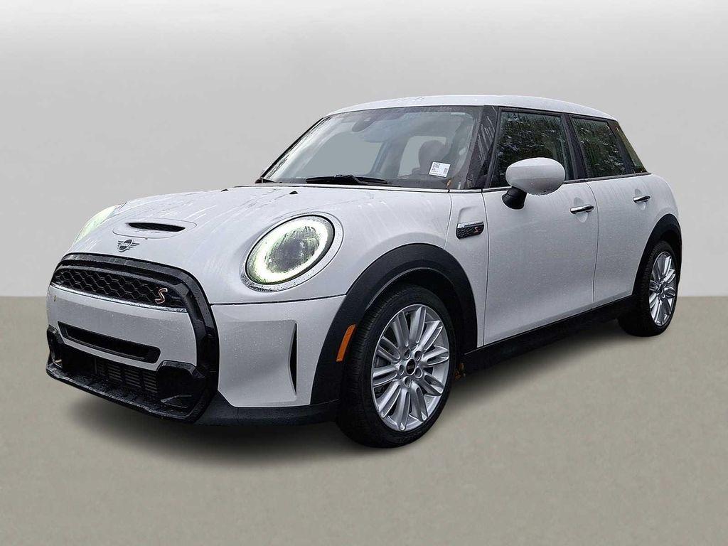 used 2024 MINI Hardtop car, priced at $26,499