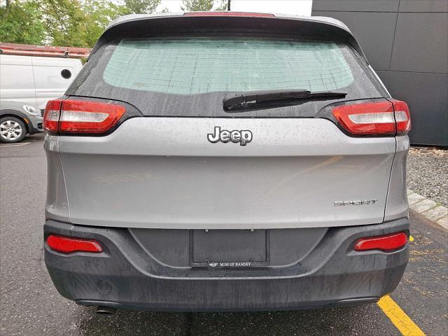 used 2015 Jeep Cherokee car, priced at $7,899