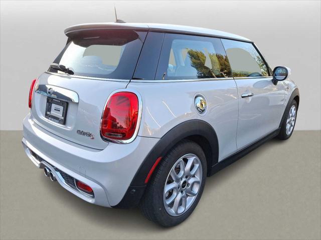 used 2021 MINI Hardtop car, priced at $22,999