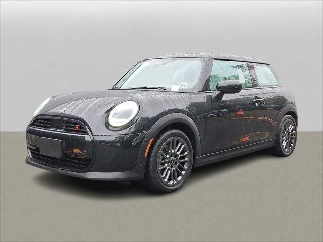 used 2025 MINI Hardtop car, priced at $29,499