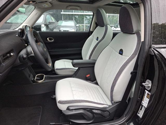 used 2025 MINI Hardtop car, priced at $32,499
