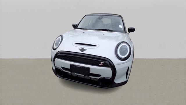 used 2023 MINI Hardtop car, priced at $26,999