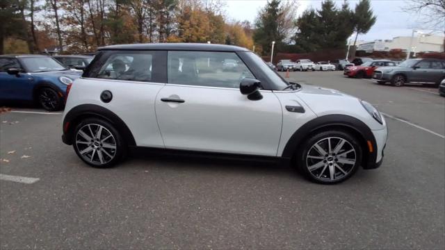 used 2023 MINI Hardtop car, priced at $26,999