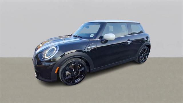 used 2022 MINI Hardtop car, priced at $21,499