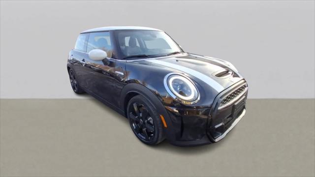 used 2022 MINI Hardtop car, priced at $21,499