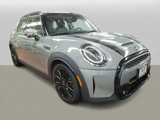 used 2022 MINI Hardtop car, priced at $22,999