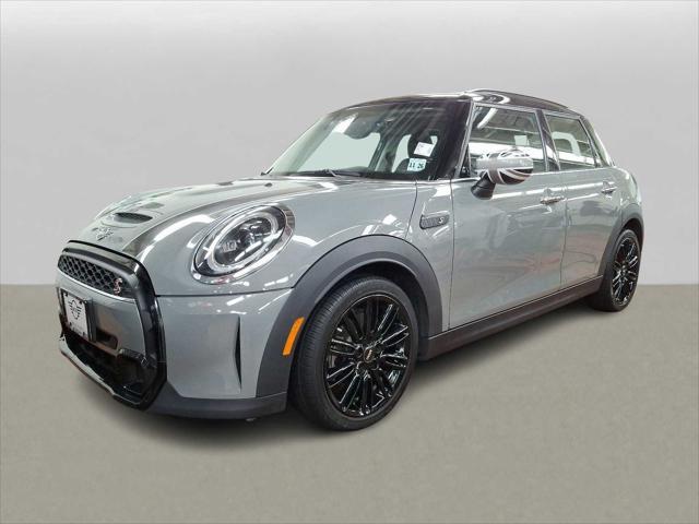 used 2022 MINI Hardtop car, priced at $22,999