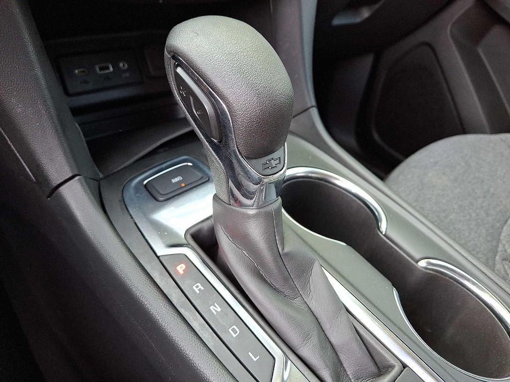 used 2023 Chevrolet Equinox car, priced at $15,999