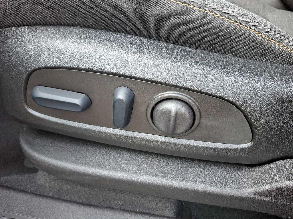 used 2023 Chevrolet Equinox car, priced at $15,999