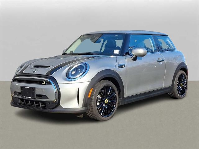 used 2024 MINI Hardtop car, priced at $26,499