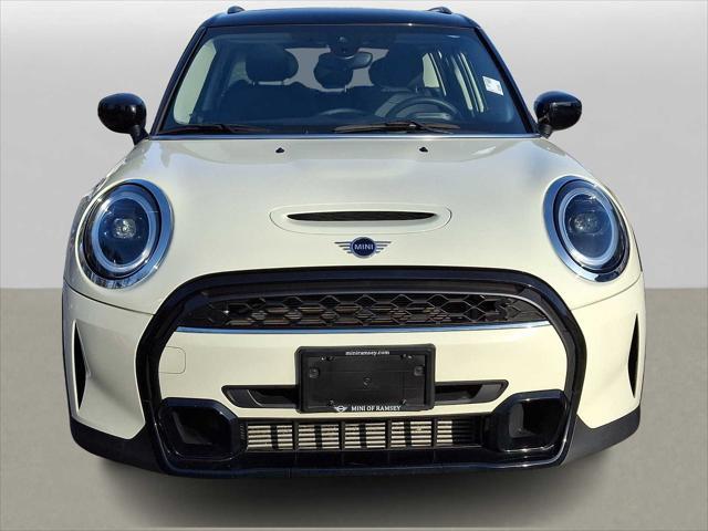 used 2022 MINI Hardtop car, priced at $23,499