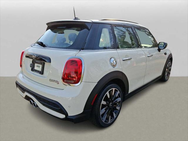 used 2022 MINI Hardtop car, priced at $23,499