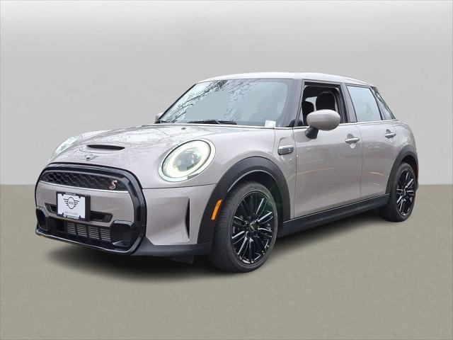 used 2024 MINI Hardtop car, priced at $28,999