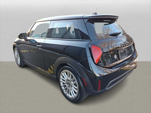 used 2025 MINI Hardtop car, priced at $32,799