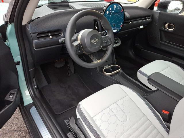 used 2025 MINI Hardtop car, priced at $32,899