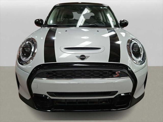 used 2022 MINI Hardtop car, priced at $23,499