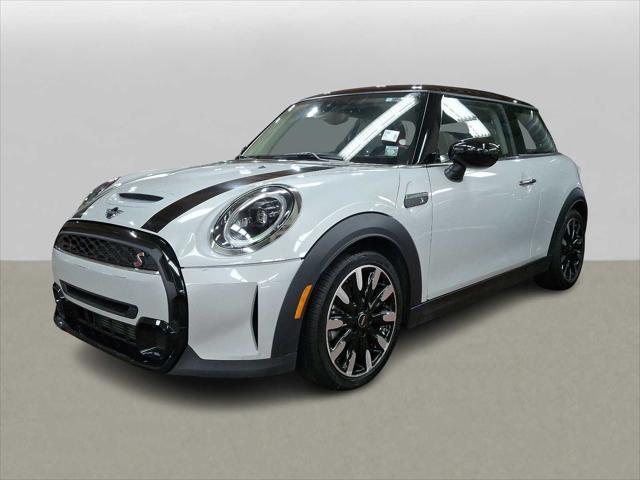 used 2022 MINI Hardtop car, priced at $23,499