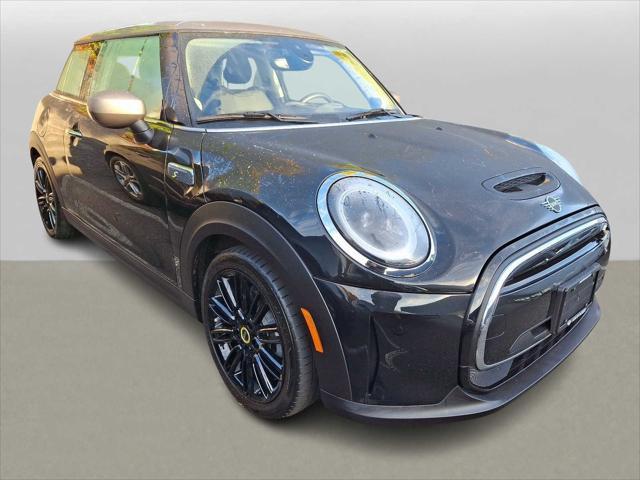 used 2024 MINI Hardtop car, priced at $24,999