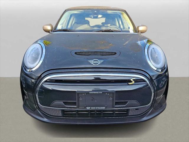 used 2024 MINI Hardtop car, priced at $24,999