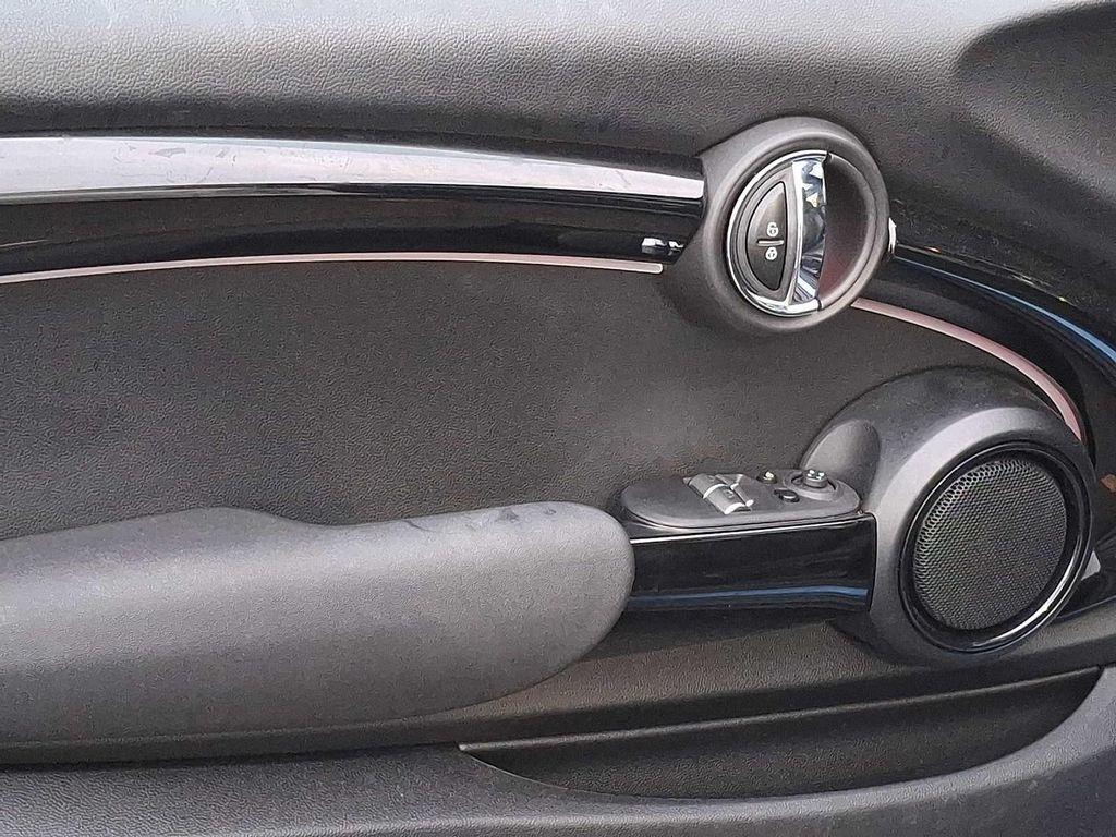 used 2023 MINI Hardtop car, priced at $24,999