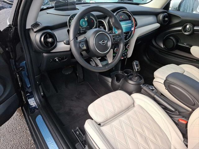 used 2022 MINI Hardtop car, priced at $23,499