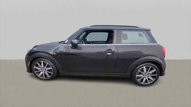 used 2022 MINI Hardtop car, priced at $21,499