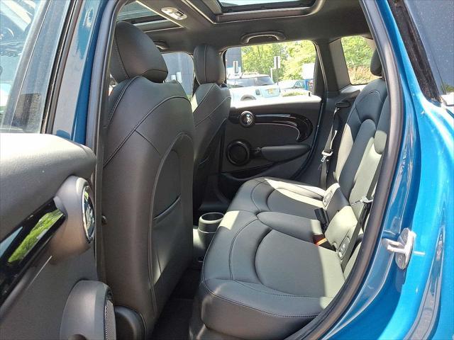 used 2023 MINI Hardtop car, priced at $26,999