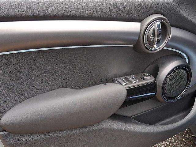 used 2023 MINI Hardtop car, priced at $25,499