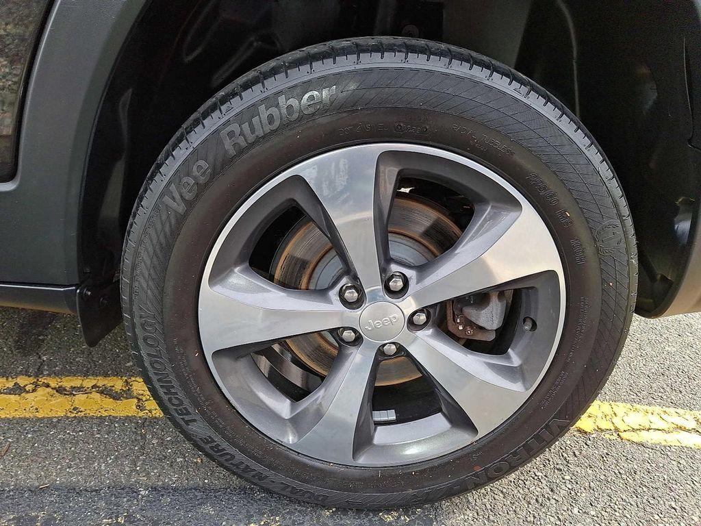 used 2019 Jeep Cherokee car, priced at $14,699