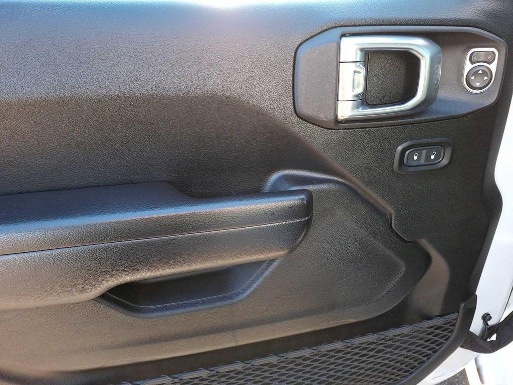 used 2021 Jeep Wrangler Unlimited car, priced at $26,999