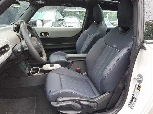 used 2025 MINI Hardtop car, priced at $32,799